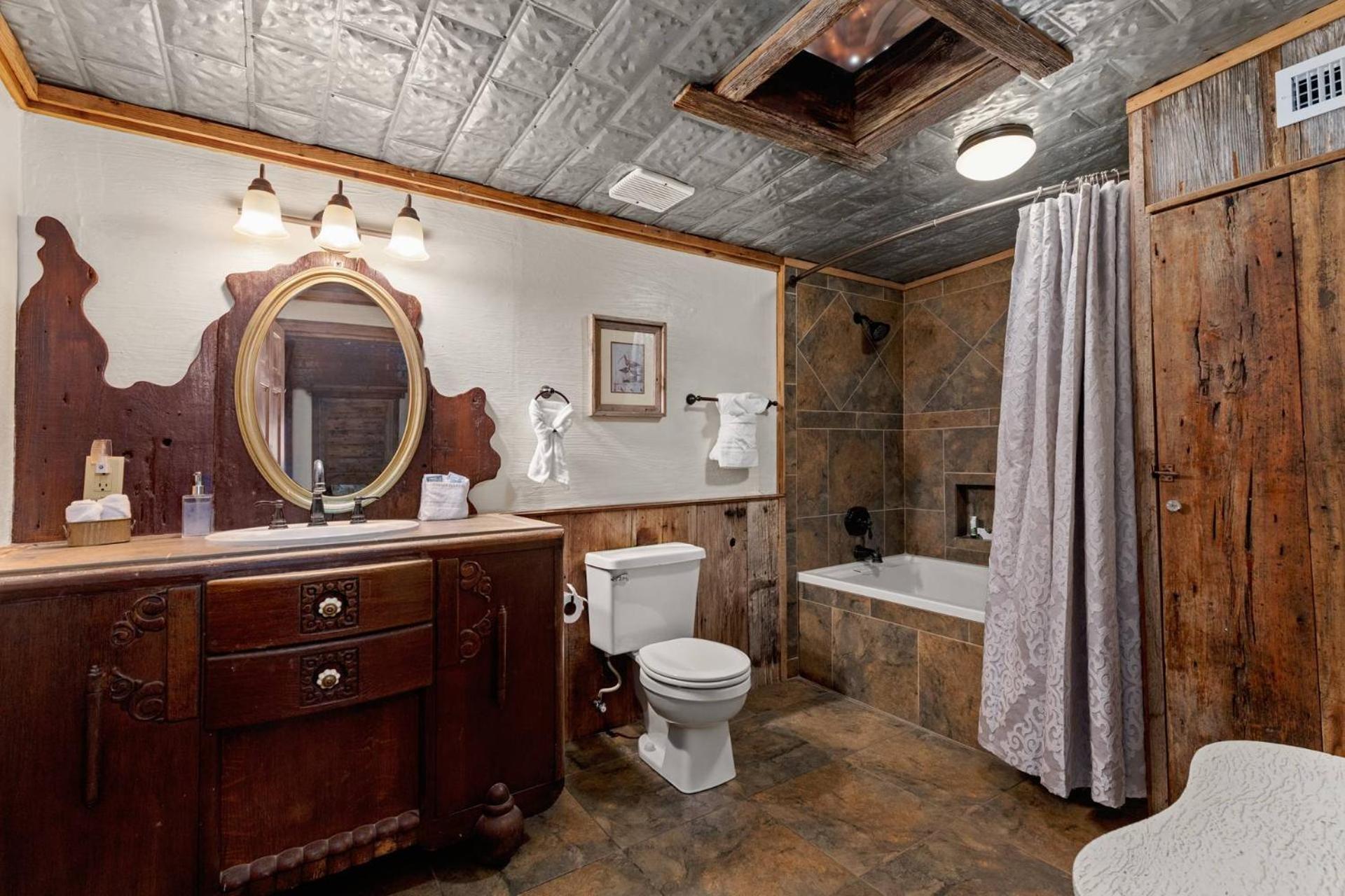 #6 The Root Cellar At Garrison In Gruene Villa New Braunfels Ngoại thất bức ảnh