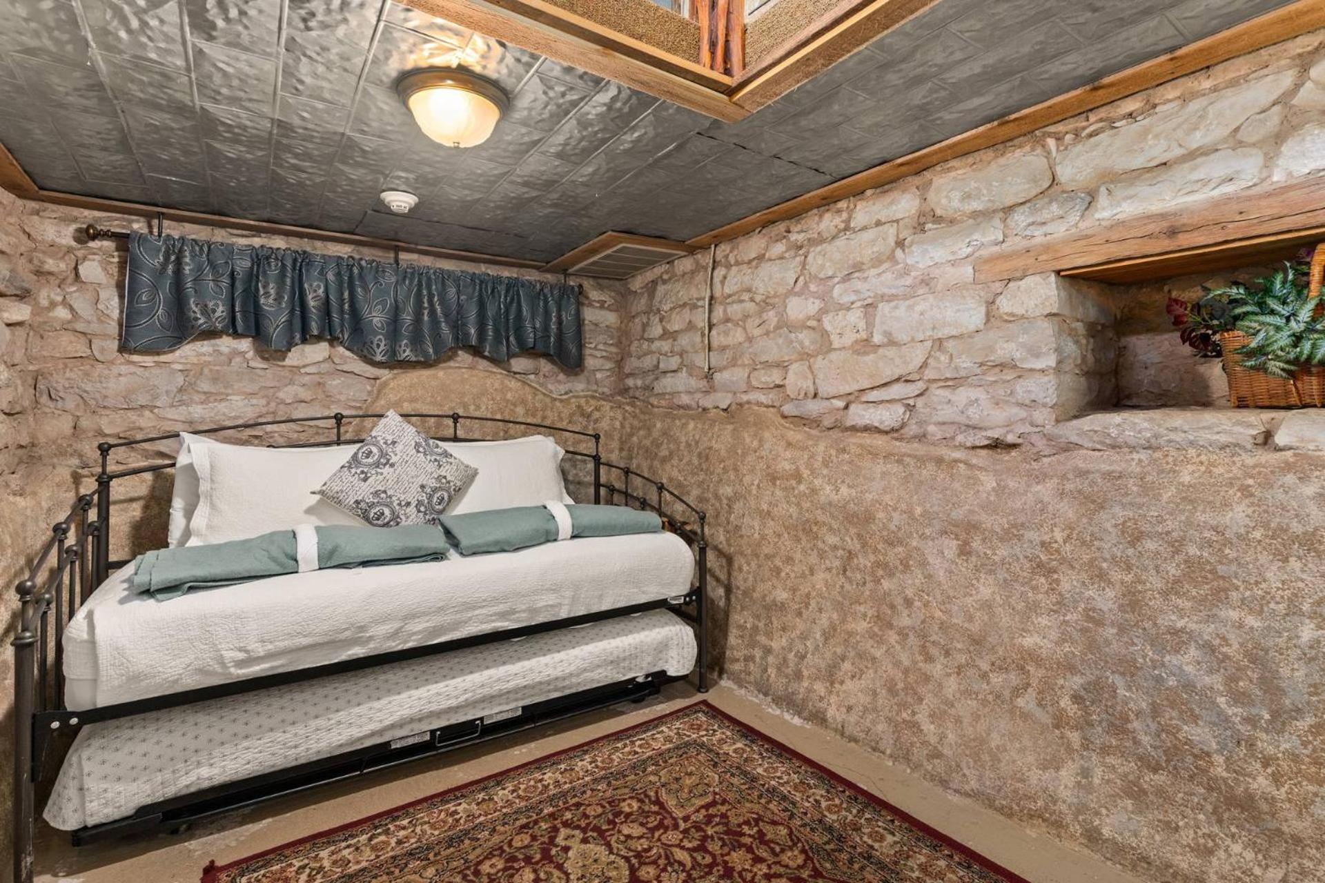 #6 The Root Cellar At Garrison In Gruene Villa New Braunfels Ngoại thất bức ảnh